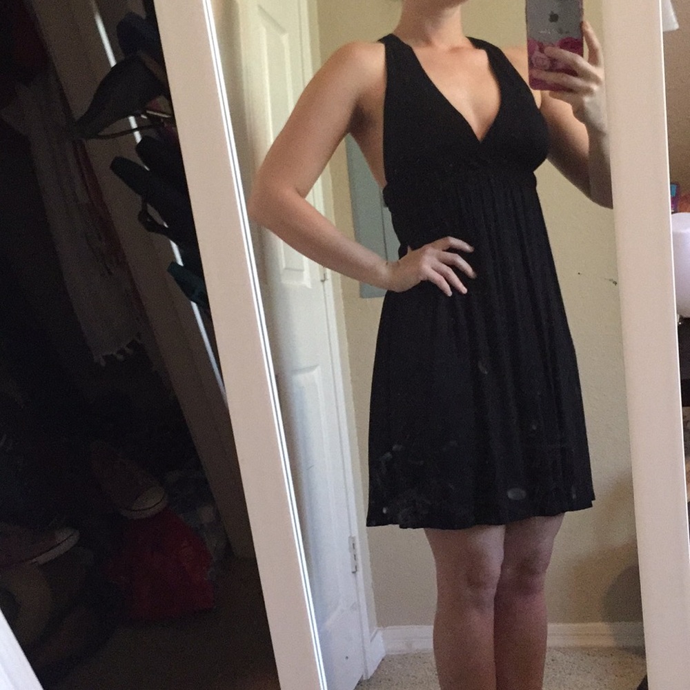 🎉HP🎉 {Lush} Black dress